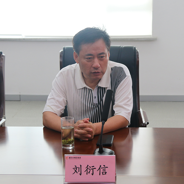 一支部组织生活会4.jpg