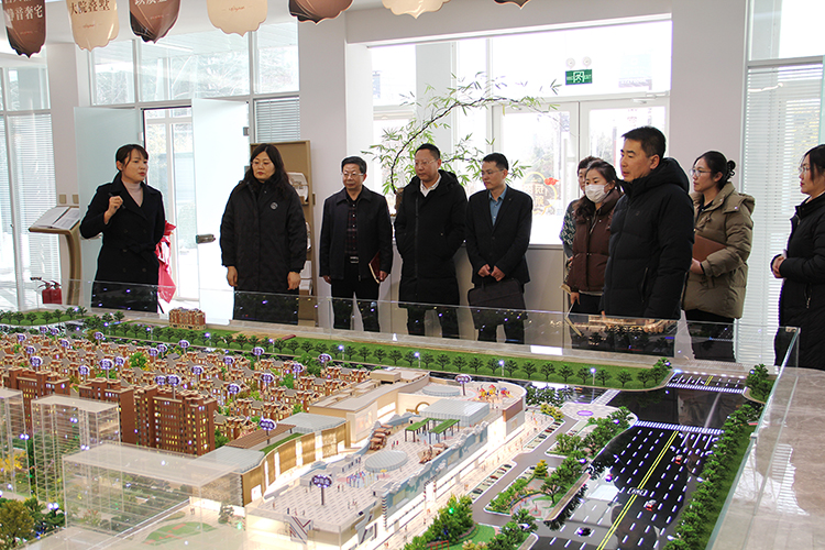 2发展229.jpg