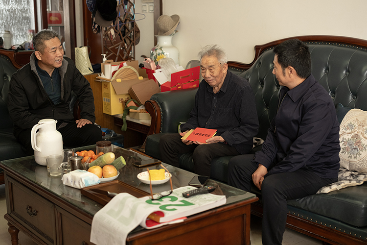 党群126.jpg